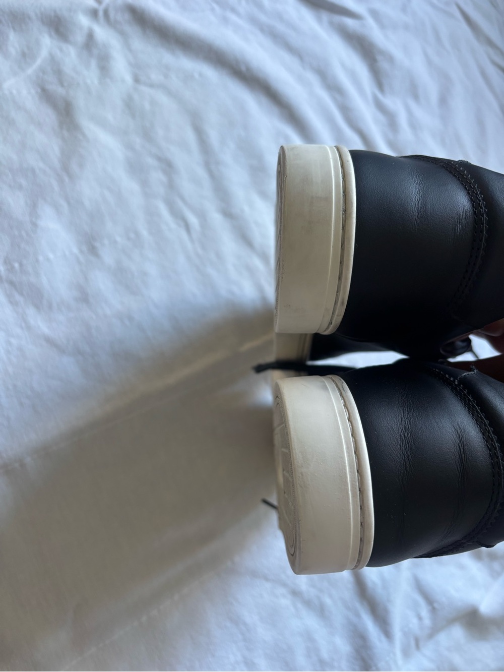 Dolce & Gabbana Men's Black and Gold Sneakers - Picture 6 of 11